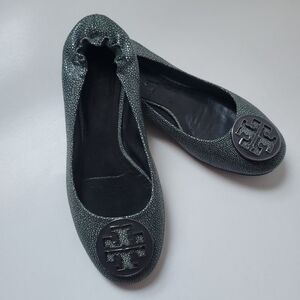 Tory burch Reva Flats leather Ballet flats  size 7M.